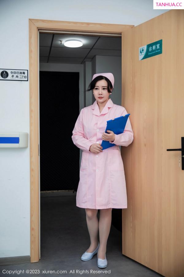 王格 王婉悠 [XiuRen]高清写真图 2023.08.08 No.7199 王婉悠Queen 护士服美臀第2张图片